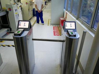 ESD圓邊一字閘帶屏+指紋機(jī) 安創(chuàng)特 (5).jpg