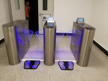 ESD圓邊帶屏 青島一汽大眾 (1).jpg